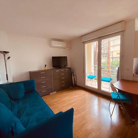 Pretty Flat 2Mn From Beach Apartment Nice Bagian luar foto